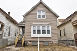 Pre-foreclosure in  N 23rd St Milwaukee, WI 53205