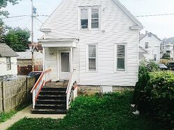 Pre-foreclosure in  W Madison St Milwaukee, WI 53204