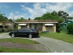 Pre-foreclosure in  NW 17th Ave Fort Lauderdale, FL 33311