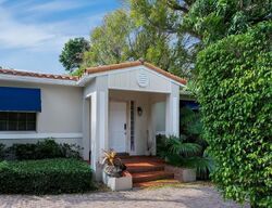 Pre-foreclosure in  Park Ave Miami, FL 33133