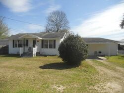 Pre-foreclosure in  N Pond Ave Pensacola, FL 32534