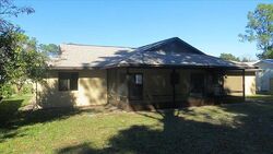 Pre-foreclosure in  Woodfalon Pl Palm Coast, FL 32164