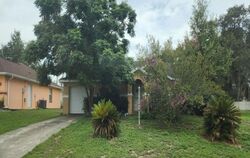 Pre-foreclosure in  SW 145th Place Rd Ocala, FL 34473