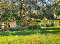 Pre-foreclosure in  Oswego Dr Mount Dora, FL 32757