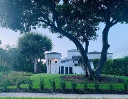 Pre-foreclosure in  Interlachen Cir West Palm Beach, FL 33401