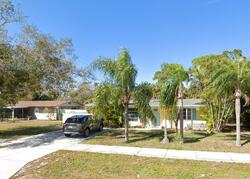 Pre-foreclosure in  W Seminole Dr Venice, FL 34293