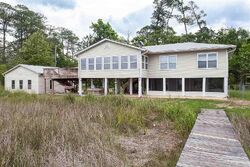 Pre-foreclosure in  Dodge St Milton, FL 32583