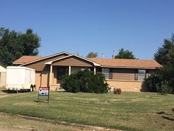 Pre-foreclosure in  NW Williams Ave Lawton, OK 73505