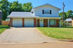  E Willow Pl, Yukon OK