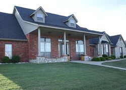 Pre-foreclosure in  Hummingbird Dr Cache, OK 73527