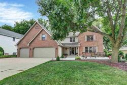 Pre-foreclosure in  Woodland Hills Ct Green Bay, WI 54311