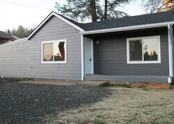 Pre-foreclosure in  Oak Ter Sutherlin, OR 97479