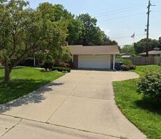 Pre-foreclosure in  Bradford Dr Saginaw, MI 48603