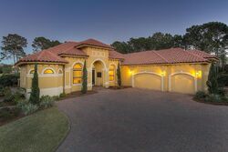 Pre-foreclosure in  Corinthian Pl Destin, FL 32541