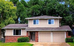 Pre-foreclosure in  S 154th St Omaha, NE 68154