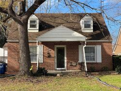 Pre-foreclosure in  N Franklin St Danville, IL 61832
