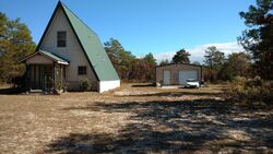 Pre-foreclosure in  Pine Ln Freeport, FL 32439