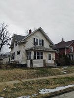 Pre-foreclosure in  S Hancock Ave Davenport, IA 52802