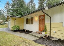 Pre-foreclosure in  Deepwood Dr SW Lakewood, WA 98498