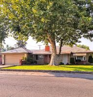 Pre-foreclosure in  MELROSE DR North Highlands, CA 95660
