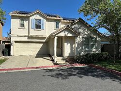 Pre-foreclosure in  COURTYARDS LOOP Lincoln, CA 95648