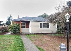 Pre-foreclosure in  S ANDERSON ST Tacoma, WA 98405