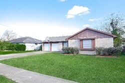 Pre-foreclosure in  Leawood Blvd Houston, TX 77099