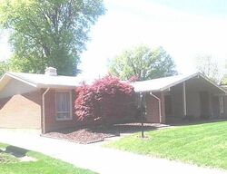 Pre-foreclosure in  Parker Rd Florissant, MO 63033