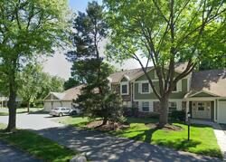 Pre-foreclosure in  CENTURY CT Schaumburg, IL 60193
