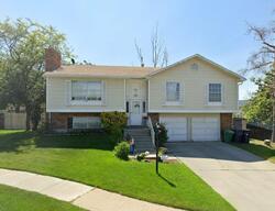 Pre-foreclosure in  S MAPLE RIDGE CIR Sandy, UT 84094