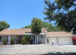 Pre-foreclosure in  Warmlands Ave Vista, CA 92084
