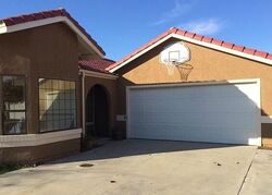 Pre-foreclosure in  Gabbro Way Hemet, CA 92543
