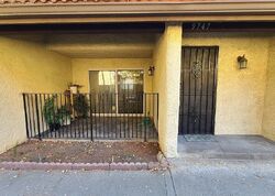 Pre-foreclosure in  Via Roma Burbank, CA 91504