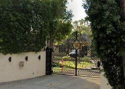 Pre-foreclosure in  Parthenia St Northridge, CA 91325