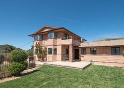 Pre-foreclosure in  Shady Lane Rd Santa Clarita, CA 91390