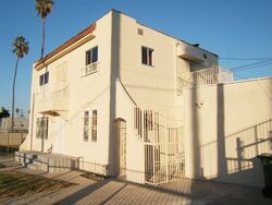 Pre-foreclosure in  S Manhattan Pl Los Angeles, CA 90062