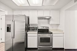 Pre-foreclosure in  W 9TH ST Los Angeles, CA 90015