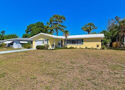Pre-foreclosure in  Peppertree Rd Venice, FL 34293