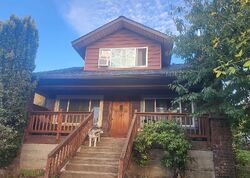 Pre-foreclosure in  S Bell St Tacoma, WA 98418