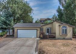 Pre-foreclosure in  NE WEEPING WILLOW DR Bend, OR 97701