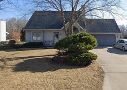 Pre-foreclosure in  W Leah Ave Franklin, WI 53132