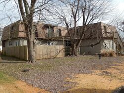 Pre-foreclosure in  EVERGREEN DR Anna, IL 62906