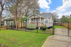 Pre-foreclosure in  Cochran St Houston, TX 77009