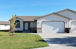 Pre-foreclosure in  KINGSWOOD CIR Idaho Falls, ID 83406
