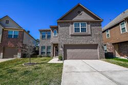Pre-foreclosure in  Redbud Point Ln Houston, TX 77049