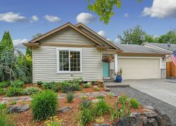 Pre-foreclosure in  Nw 9th St Battle Ground, WA 98604