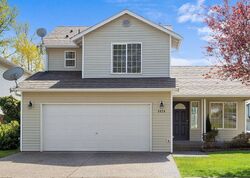 Pre-foreclosure in  Rosewood St Mount Vernon, WA 98273
