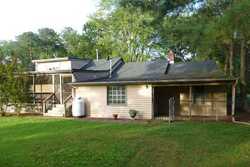 Pre-foreclosure in  LANGLEY ST Poquoson, VA 23662