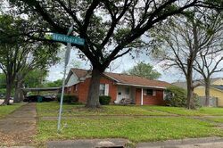 Pre-foreclosure in  Blackburn Dr Pasadena, TX 77502