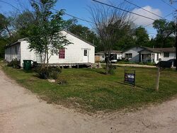 Pre-foreclosure in  Guessena St Houston, TX 77013